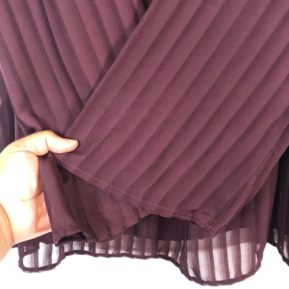 Torrid Burgundy Stripe Lace Bell Sleeve Chiffon Blouse 3X - Picture 12 of 16